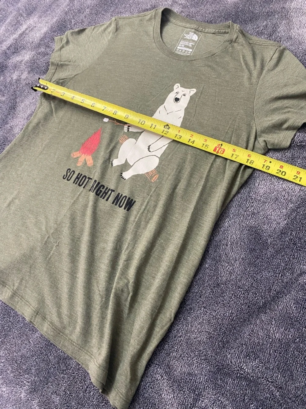 The North Face "So Hot Right Now" Polar Bear Woman’s Graphic Tee Size Medium - Picture 7 of 8